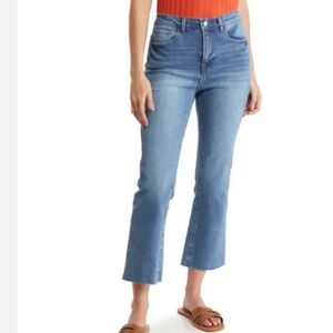 Kensie HIgh rise Flare crop jeans Size 8/29